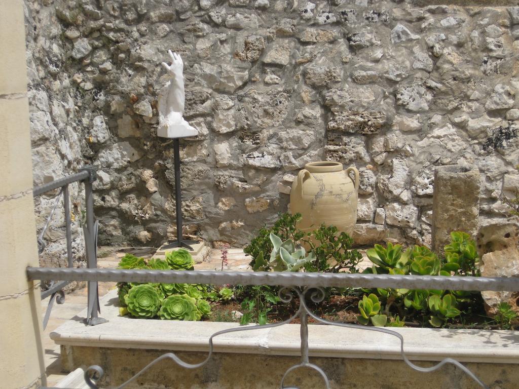 Casa Veneri Bed & Breakfast Salve Exterior photo